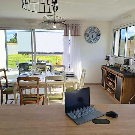 Single Storey Holiday Home In Cléder Extérieur photo
