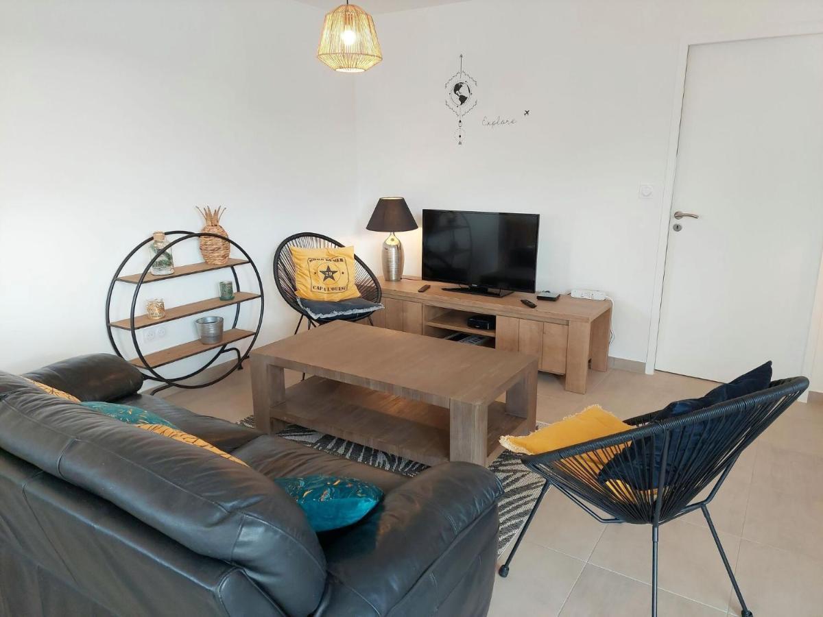 Single Storey Holiday Home In Cléder Extérieur photo
